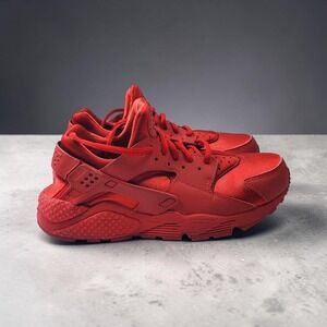 Nike Air Huarache Run Womens 9 Triple Red Sneakers 634835-601 Low Top Shoes